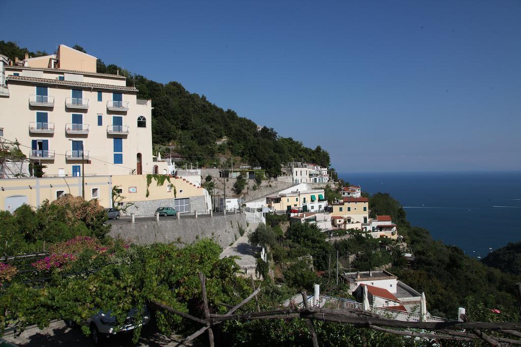Le Terrazze Di Cristina Bed & Breakfast Vietri sul Mare Exterior photo